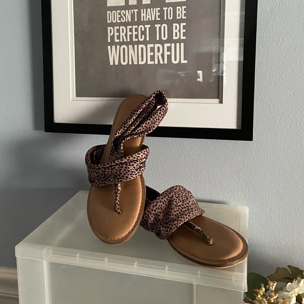 Leopard Yoga Sandals